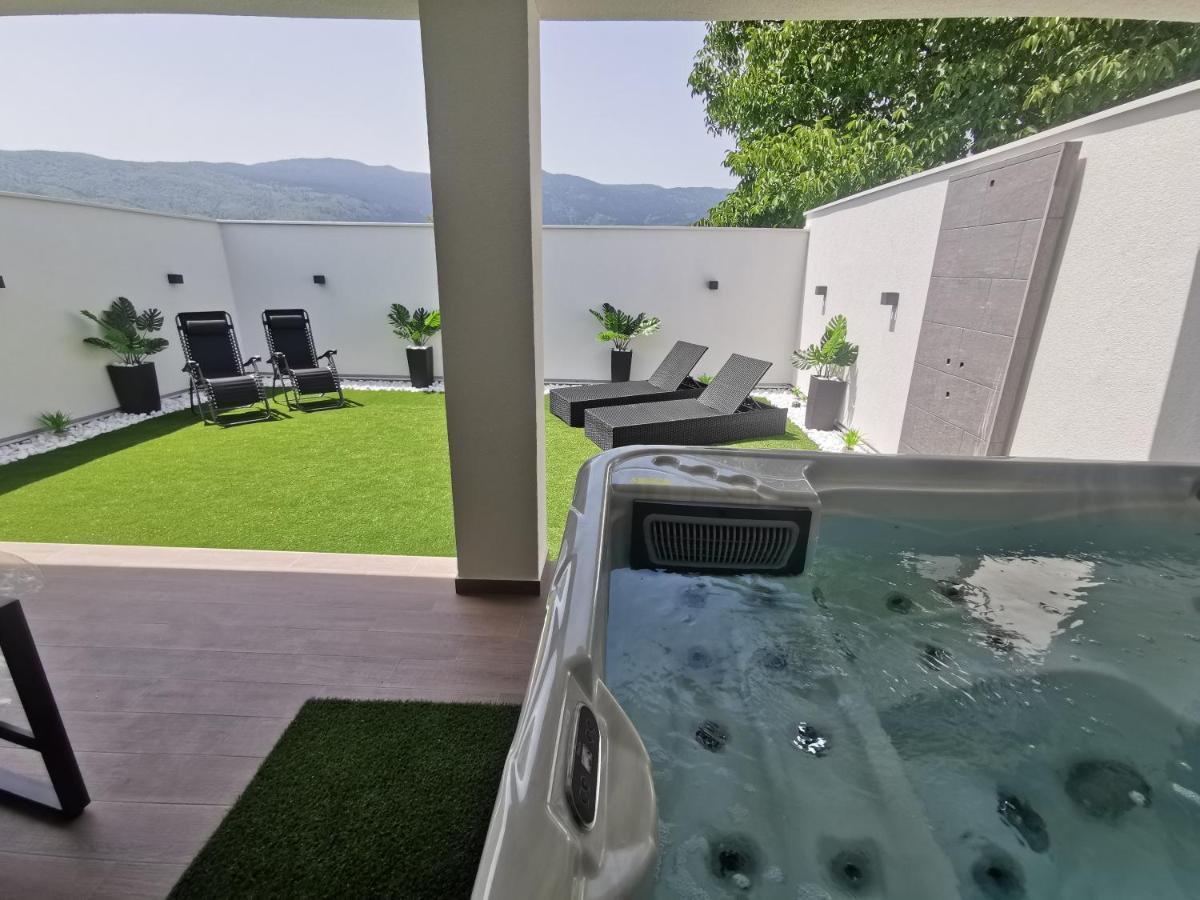 Apartmán Istocno SJJ Exteriér fotografie