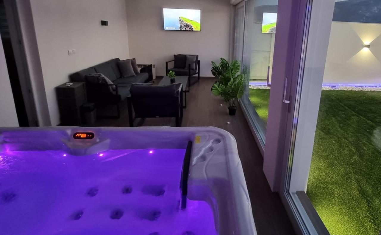 Apartmán Istocno SJJ Exteriér fotografie